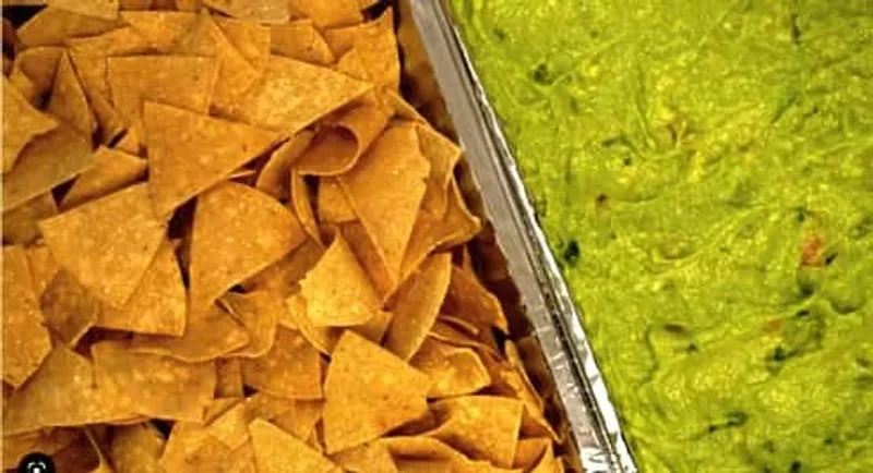Chips & Guacamole