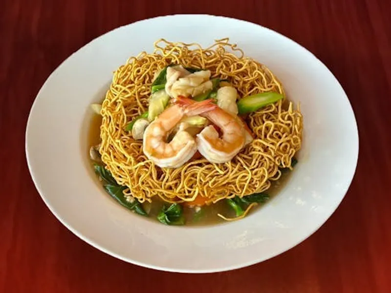 Lard Na Crispy Yellow Noodles