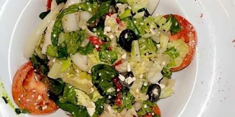 Greek Salad With Chicken