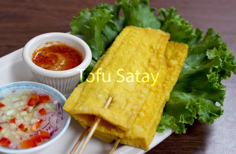 A2. Tofu Satay (3 Pcs)
