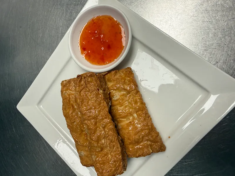 Cripsy tofu skin w Seafood paste