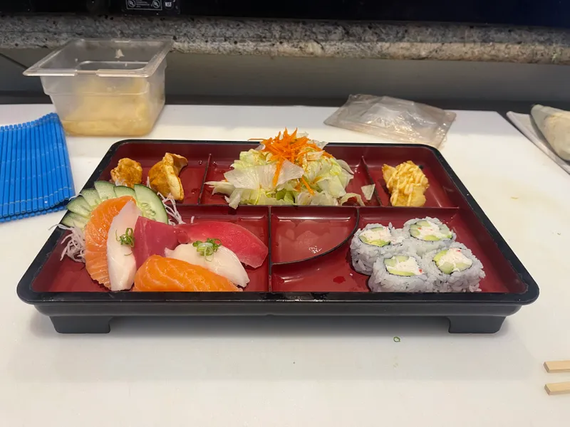 Sushi / Sashimi Bento