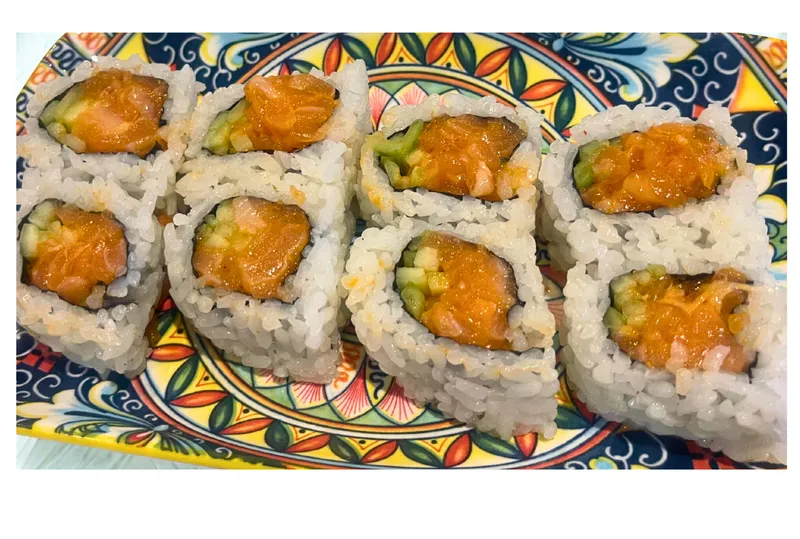 Spicy Salmon Roll