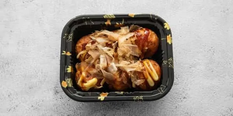Takoyaki (Fried Squid Balls) (6)