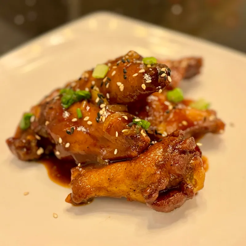 Sriracha Chicken Wings