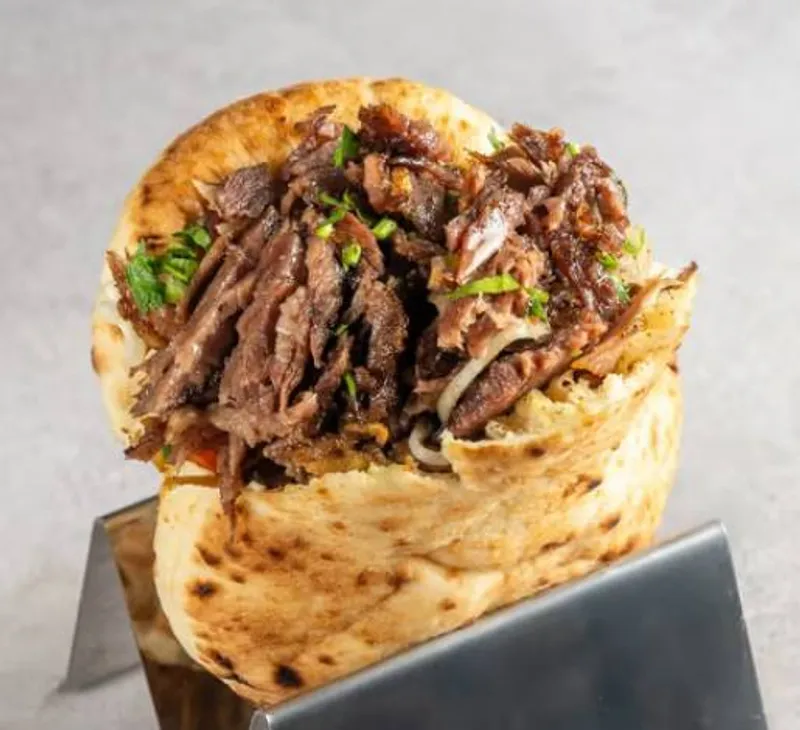 שווארמה Shawarma Meat Pita