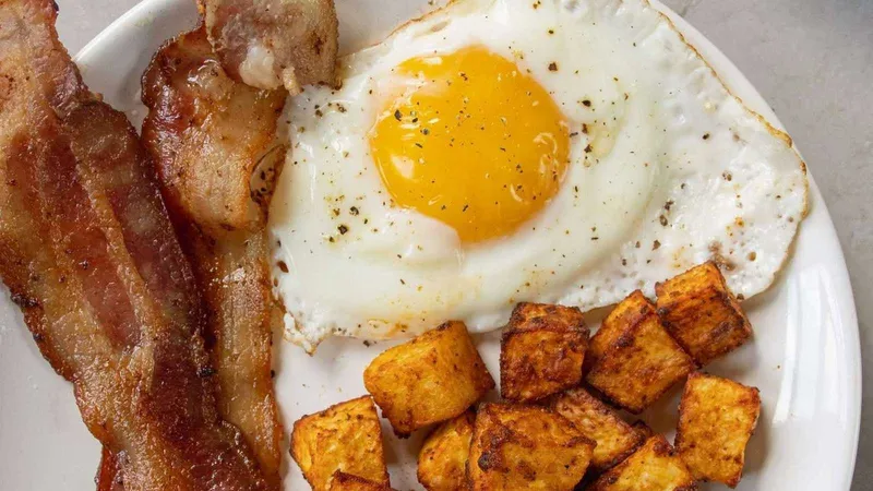 Classic 1 Egg, Home Fries and Toast