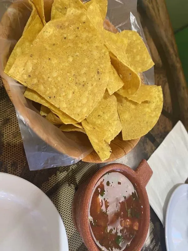 Chips & Salsa 4 Oz