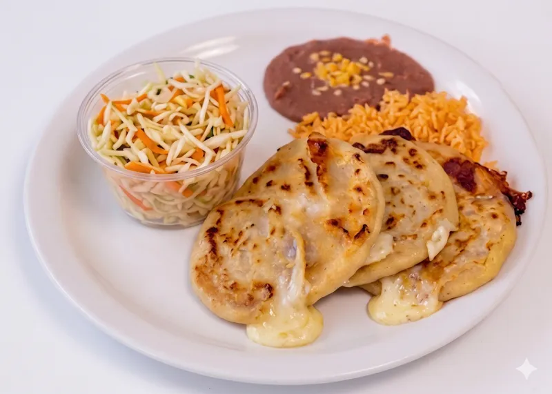 3 Pupusas Arroz Y Frijoles
