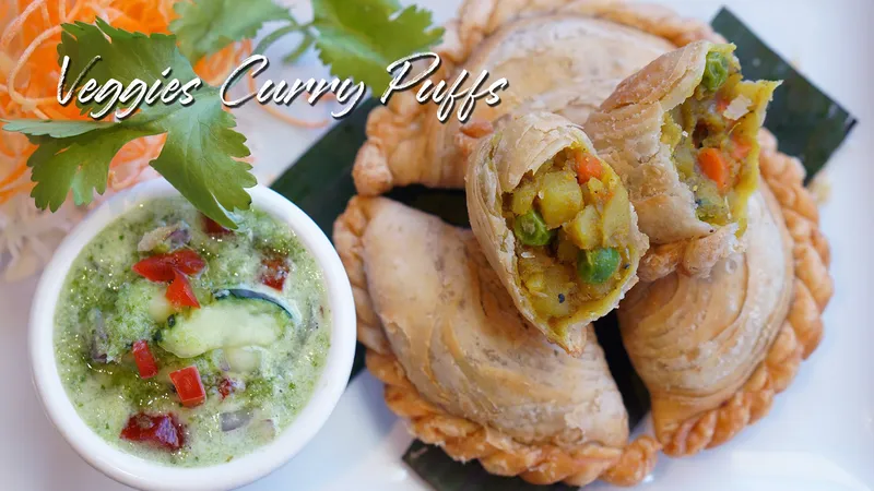 Veggies Curry Puffs (4)