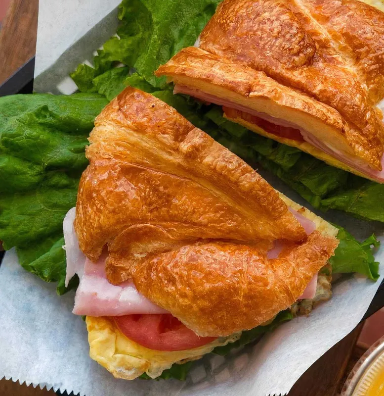 Tefi's Croissant With Eggs