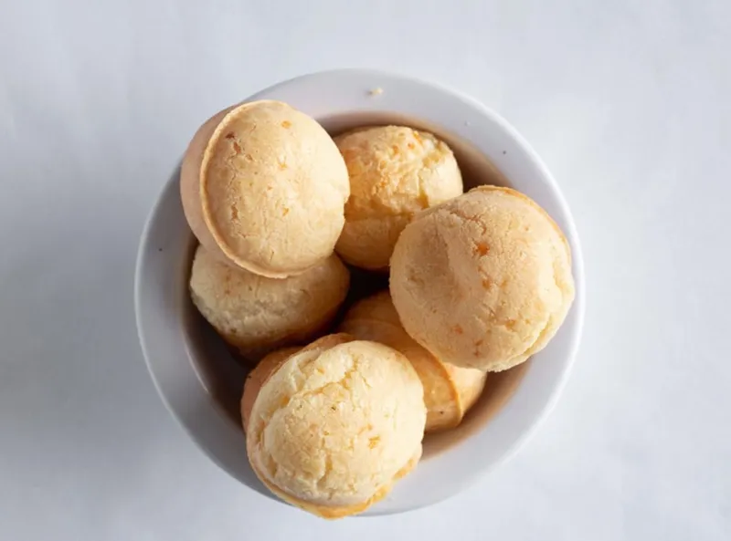 Pão de Queijo – Traditional Brazilian cheese bread