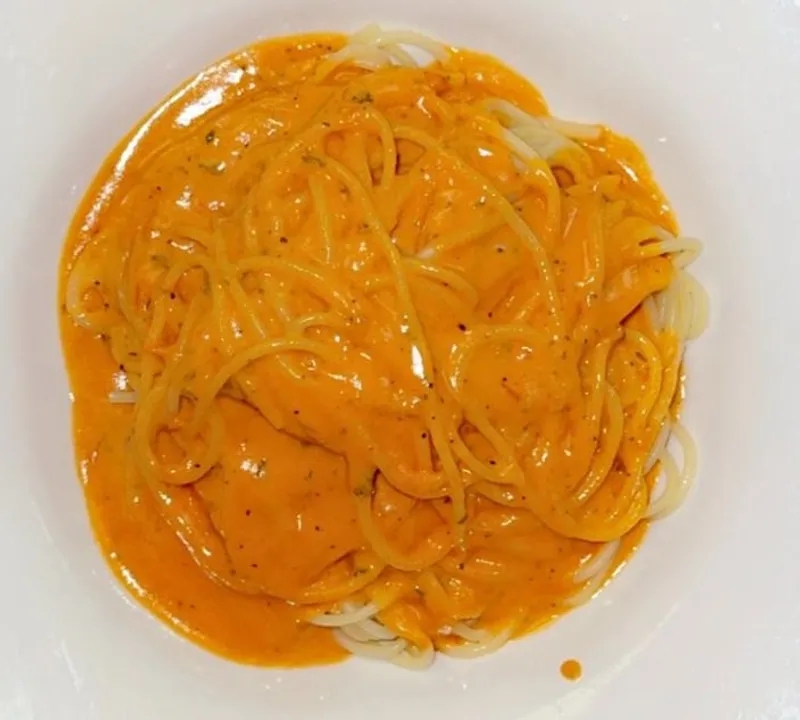 Spaghetti with Pink Sauce