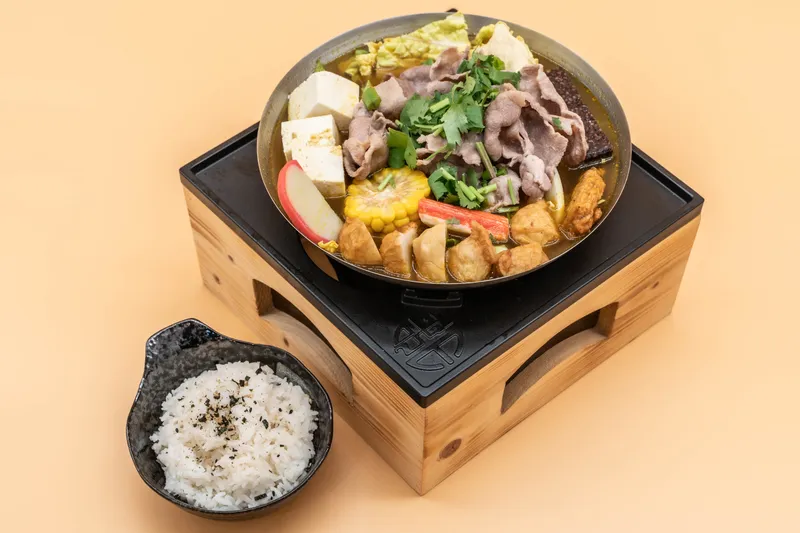 5 . Curry Fishball Pot