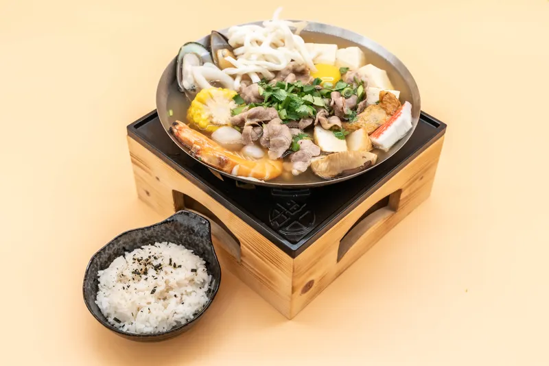 12 . Japanese Miso Pot