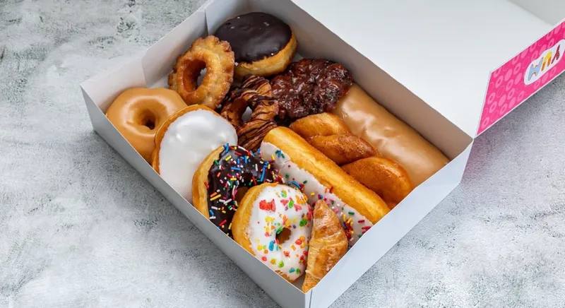 Mixed Dozen (Cake and Raised)