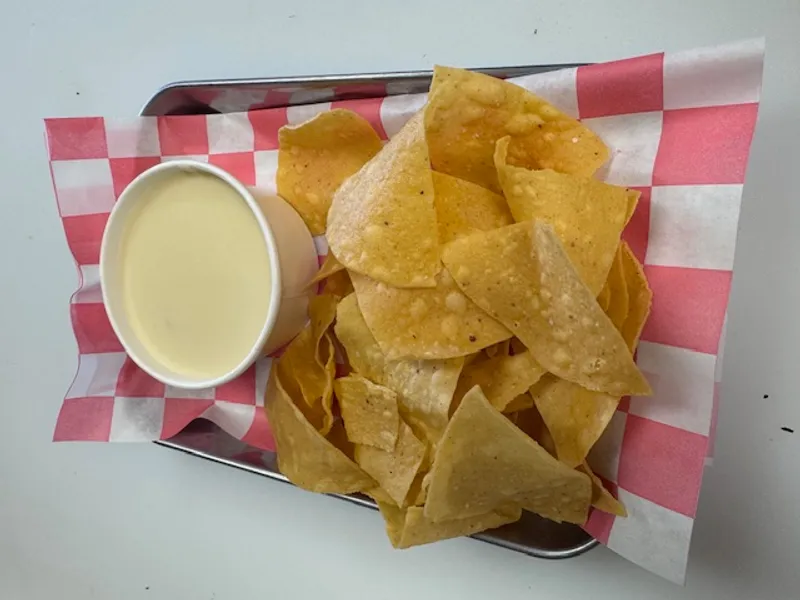 Chips & Queso
