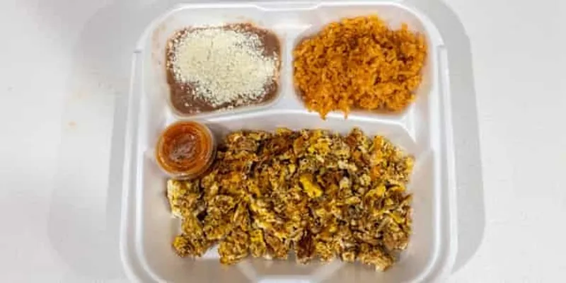 Huevos Con Machaca / Eggs With Machaca