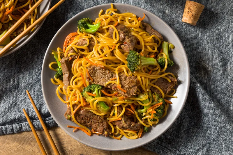 Chicken Lo Mein