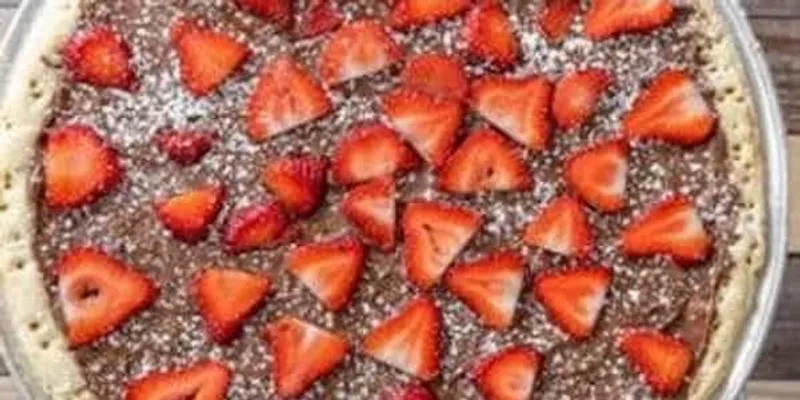 Crunchy Chocolate & Strawberries