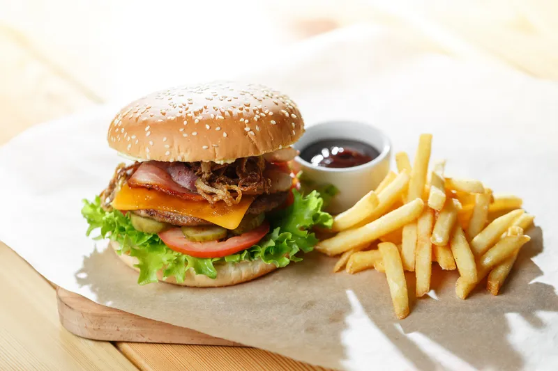 Bacon Cheese Burger With Fries