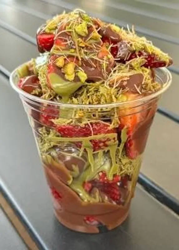 "Dubai" Chocolate Strawberries