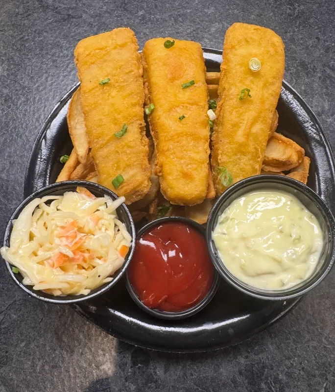 Fish & Chips w/ Slaw