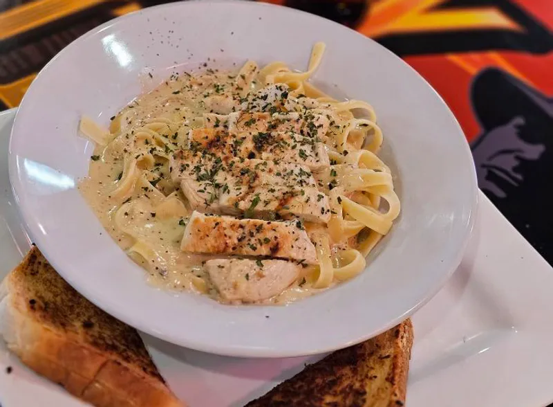 Fettuccine Alfredo