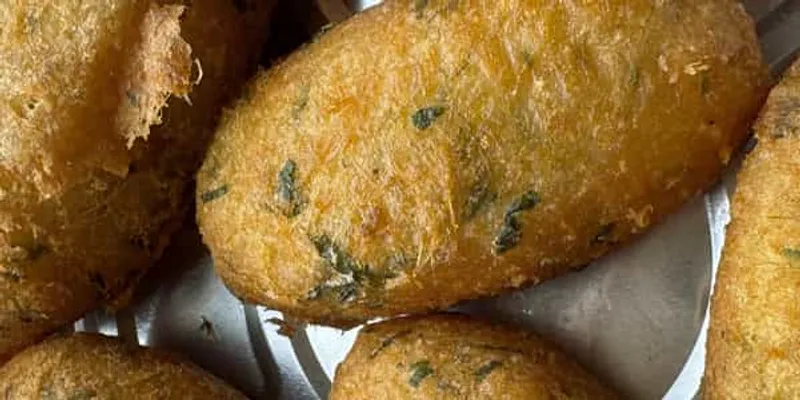 1/2 Codfish Cakes
