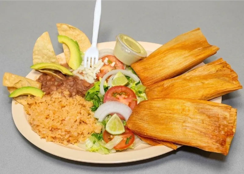 Tamales Plater