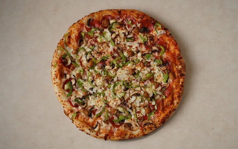 Firehouse Deluxe Pizza