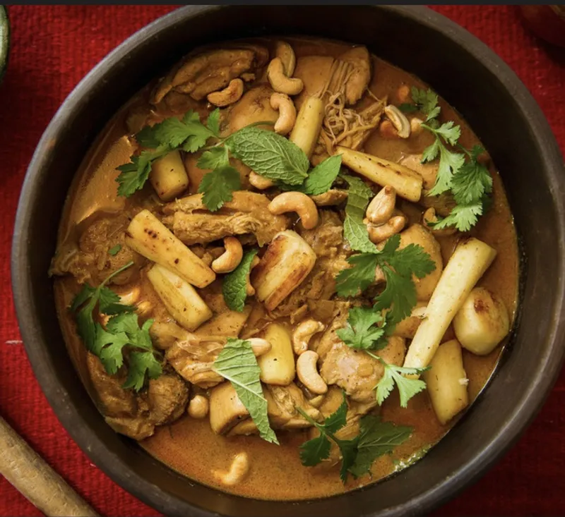Kaju Chicken Curry