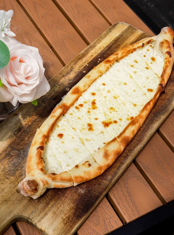 Cheese Pide