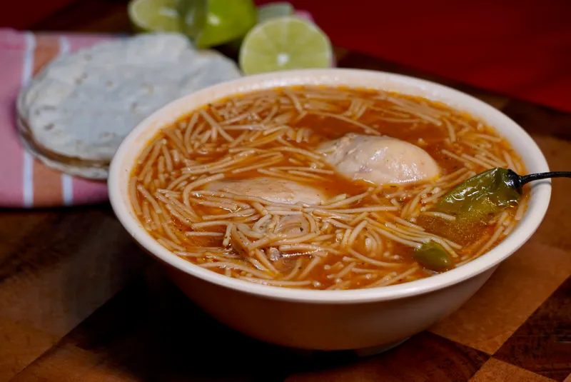 Fideo Con Pollo