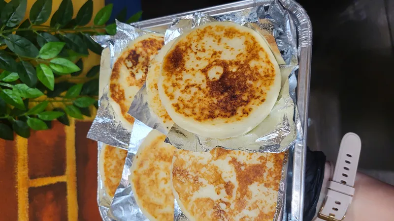 Arepa Rellena De Queso