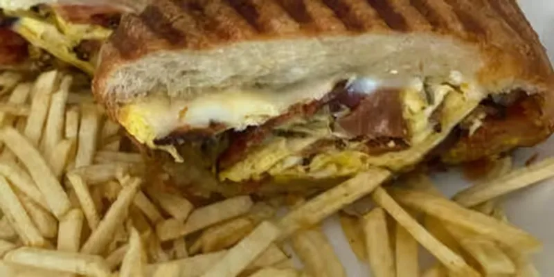 Bacon Or Sausages, Egg & Cheese