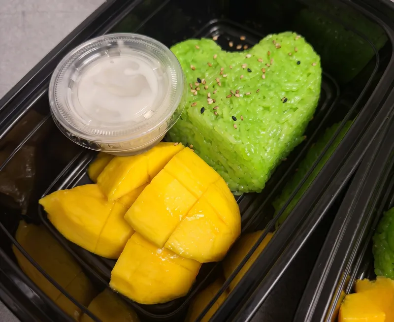 Sticky Rice With Mango