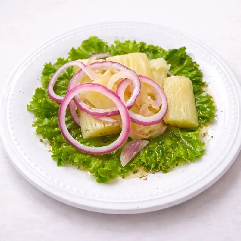 Yuca Con Mojo (Cassava With Mojo)