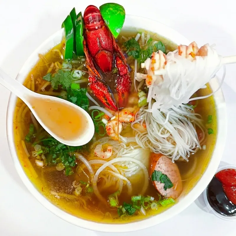 Crawfish Cajun Pho