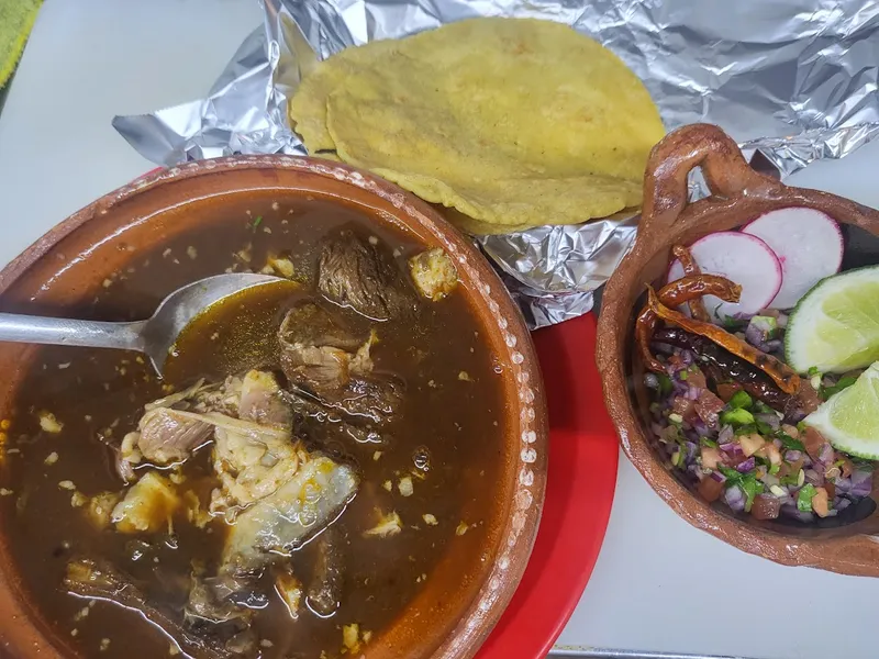 Consome De Chivo Con Carne
