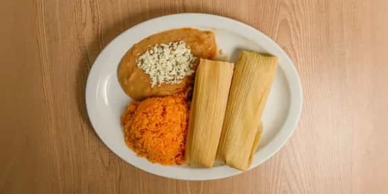Plato De Tamales / Tamales Plate