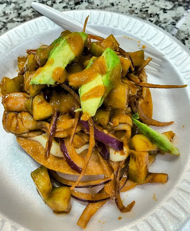 Tostada Aguachile Negro