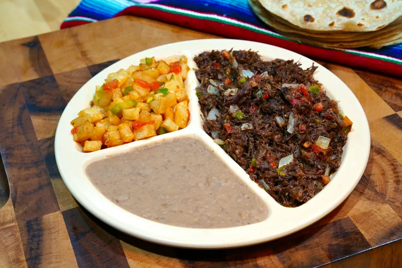 Barbacoa A La Mexicana Plate