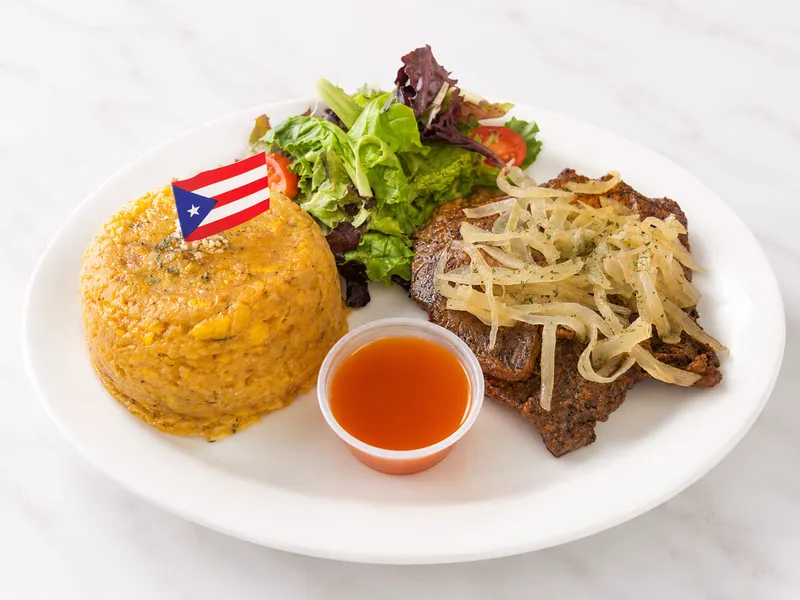 Bistec Encebollado