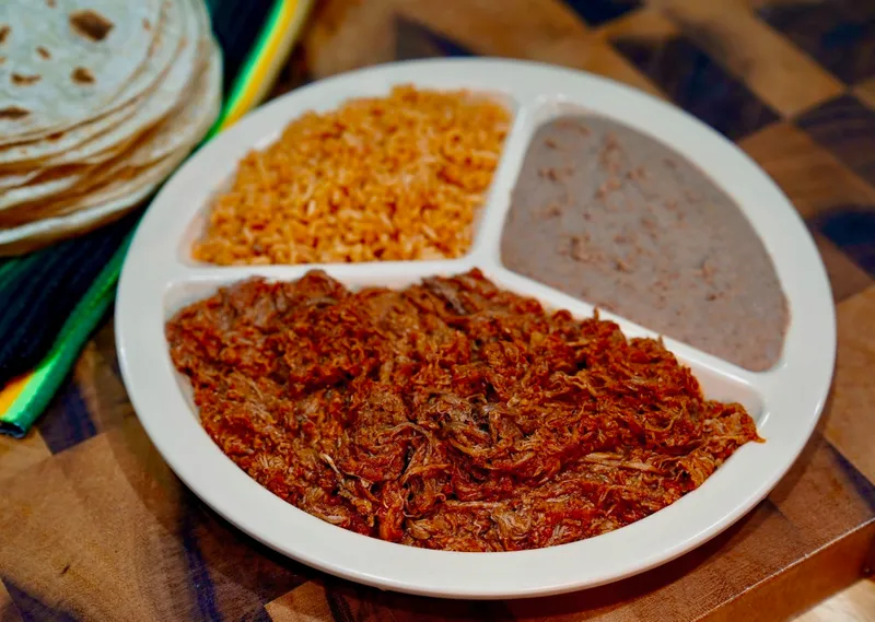 Deshebrada Plate