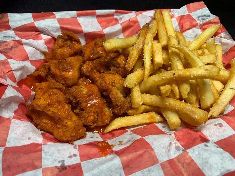 Boneless Wings And Jumbo Bone In Wings