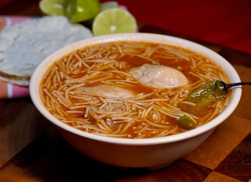 Fideo Con Pollo