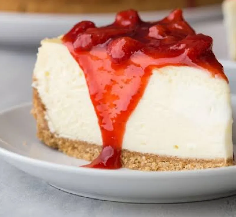 Classic Cheesecake With Strawberry Sauce
