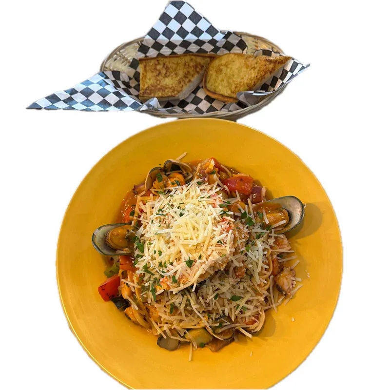 Spaghetti Con Mariscos Estilo Pacifico