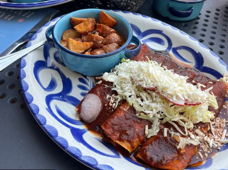 Enchiladas Rojas